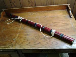 lot 282 image: Vintage Native American Rain Dance Musical Instrument 