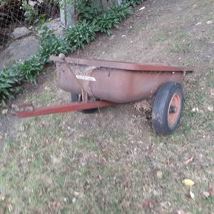 lot 151 image: Wheel Horse Yard Wagon Towable Garden Cart 