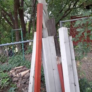 lot 152 image: Large Lot of Lumber  Wood Support Style Beams 