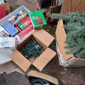 lot 187 image: Large Amount of Lighted Holiday Garland, Sporting Balls, Indoor and Outdoor Lighting 