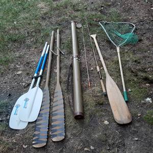 lot 196 image: Perfect for the Rower Set of Boat-Mountable Wooden Oars, Net, Etc. 