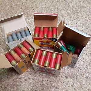 lot 249 image: Lot of (5) Boxes of 12 Gauge Shotgun Shells Federal, Concorde, Gambles, Western Super X