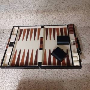 lot 310 image: Vintage Backgammon Game in Case 