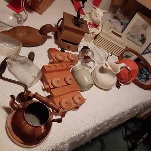 lot 352 image: Vintage Wooden Table Top Churn, Wooden Train, Copper Kettle, Glass Swan, and More 