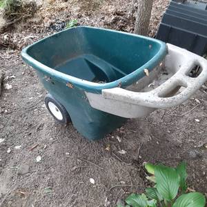 lot 161 image: Step 2 Heavy Duty Plastic Green and Gray Garden Cart 