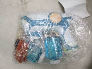 lot 5 image: joyin smoke bubble gun open box ...