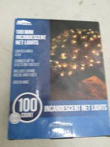 lot 22 image: 100 mini incandescent net lights po...