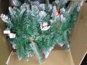 lot 37 image: 9ft snow flocked christmas garland ...