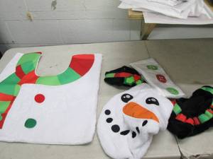 lot 48 image: 5pc snowman toilet seat cover open ...