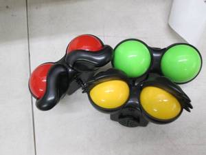 lot 90 image: holloween flashing peeping eyes 3 p...