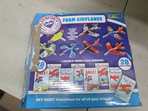 lot 97 image: valentines foam airplanes 28 cards ...