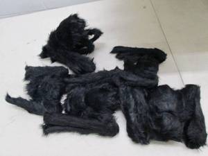 lot 144 image: halloween reallistic hairy spiders ...