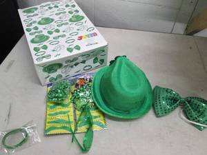 lot 154 image: joyinn st.patricks laddies set open...