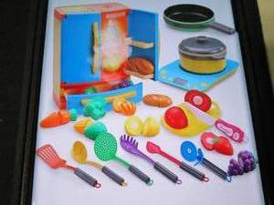 lot 167 image: joyin refrigerator and toy food set...