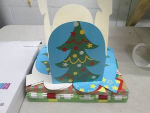 lot 183 image: joyin 24 pc 3d christmas gift boxes...