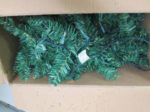 lot 187 image: joiedomi 9ft artificial christmas g...