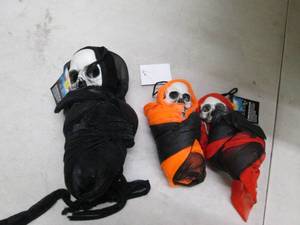 lot 198 image: joyin set of 3 hanging  grim reaper...