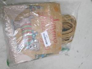 lot 232 image: 24 christmas gift bags open box ...