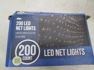 lot 239 image: 200 led net lights tested and work ...