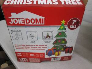 lot 263 image: joiedomi 7 foot tall holiday inflat...