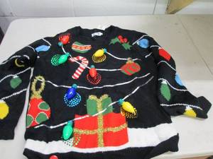 lot 264 image: large christmas sweter open box unt...