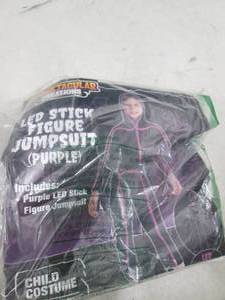 lot 283 image: spooktacular creations led stick fi...