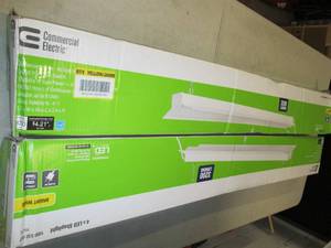 lot 325 image: 2 commercial electric led 4 foot sh...