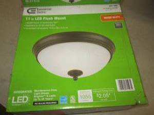 lot 326 image: commercial electric 11 inch led flu...