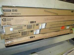 lot 327 image: 5 led strip lights open box unteste...