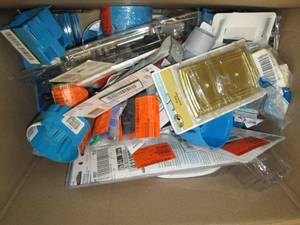 lot 470 image: box of electrical misc open box unt...