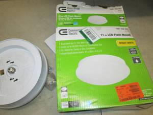 lot 438 image: commercial electric 11 inch led flu...