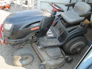 lot 2 image: craftsman riding lawn mower gt 6000...