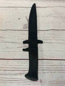 lot 22 image: Martial Arts Rubber Training Knife 11  Long
