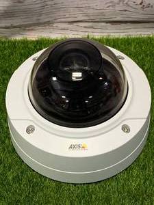 lot 31 image: Access P3225-LVE Dome Camera