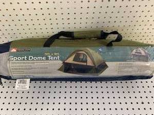 lot 34 image: 9 x 9 Sports Dome Tent