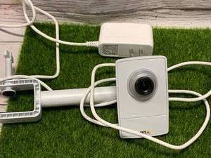 lot 55 image: Axis M1004-W Network Camera