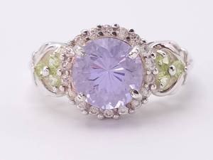 lot 65 image: Barely There Light Purple, Green and White Estate Ring