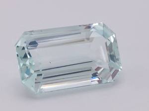 lot 11A image: 7.50 Carat Natural Aquamarine Gemstone $2,000 - $2,500 Retail