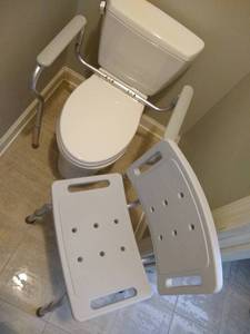 lot 25 image: Shower Chair & Toilet Safety Bars