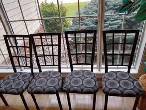 lot 32 image: Set of Four Metal Chairs