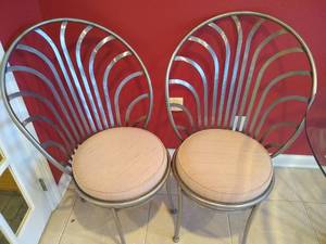 lot 154 image: 2 Mid-Century Arthur Umanoff Chairs