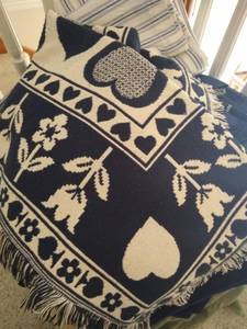 lot 183 image: Pile of King Blankets