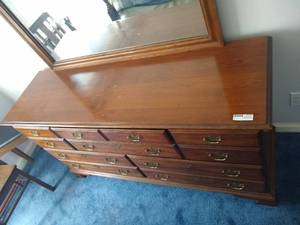 lot 74 image: Long Dresser & Night Stand