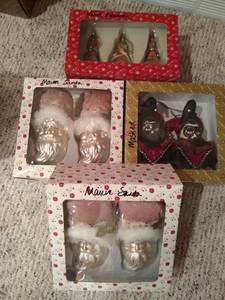 lot 47 image: Dillards Trimmings Christmas Ornaments