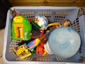 lot 70 image: Basket of Toys