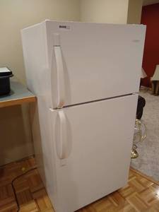 lot 191 image: Frigidaire Fridge