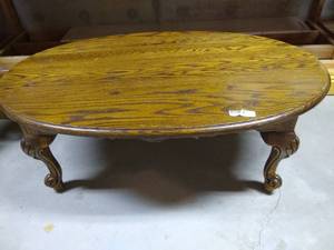 lot 123 image: Oval Coffee Table