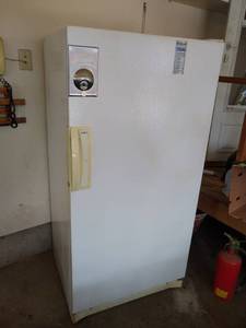 lot 170 image: Kenmore Upright Garage Freezer