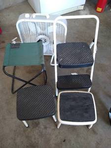 lot 210 image: Step Stools & Box Fan