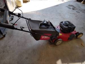 lot 213 image: Toro Lawnmower